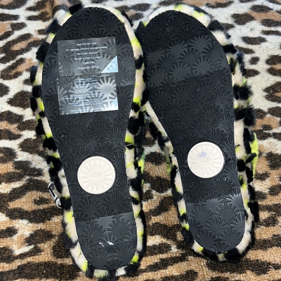 UGG Fluff yeah Animalia Slipper/ Key lime - Picture 4 of 6